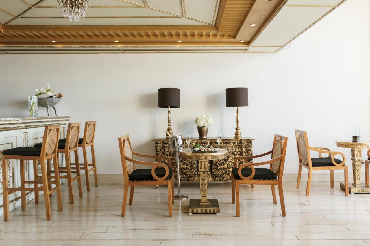 Mitsis Selection Laguna Херсонисос Екстериор снимка A dining room